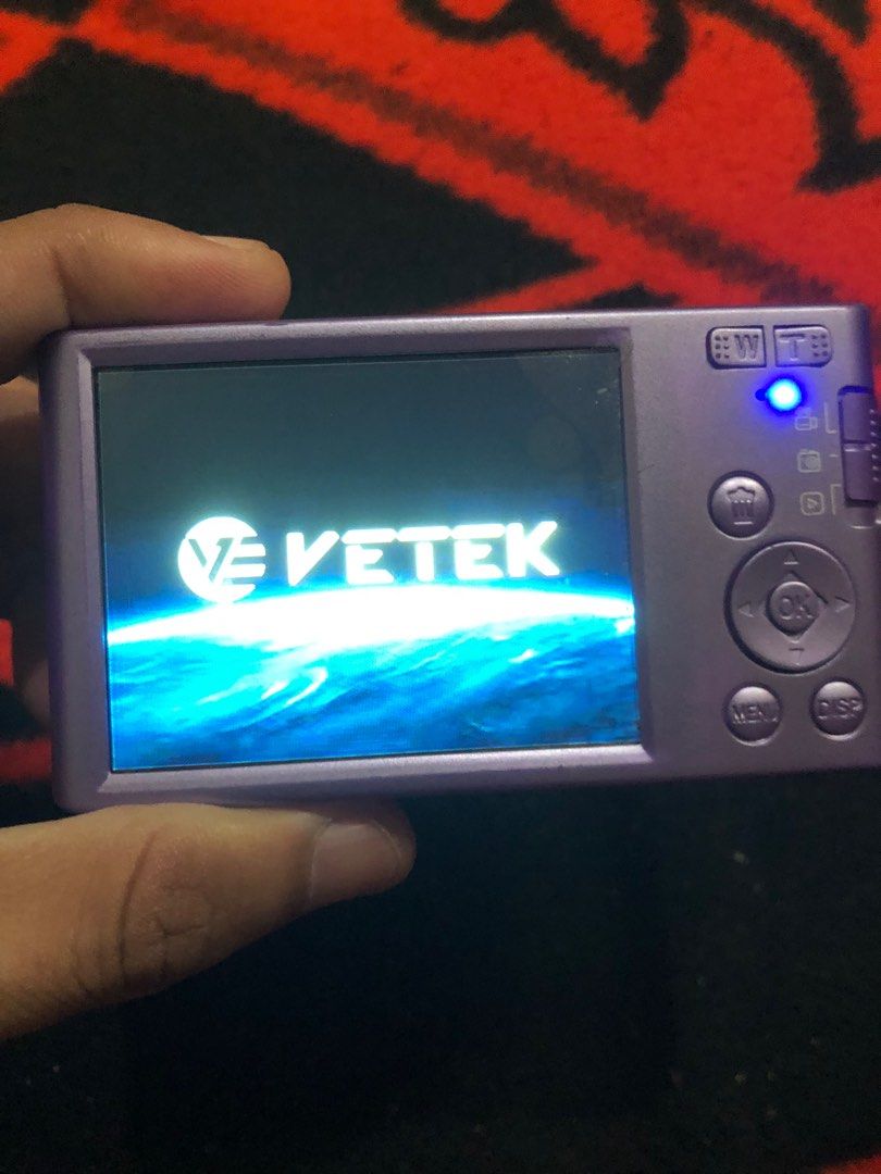 Vetek 4K digital camera (Category: Cameras) located in Quezon City. Submitted by markgolveo (Listing ID 1389180136, Image 3). Description: Vetek 4K digital camera 44megapixels 16x zoom With lexar 4GB sdhc card and microusb charging cable Tested okay Working all features buttons and sounds Good image and video capture Good working flash Good battery life Minor signs of wears Good clear screen display Screen protected since day 1.