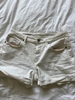 (Category: ) located in . Submitted by ellas404 (Listing ID 1389168161, Image 1). Description: .