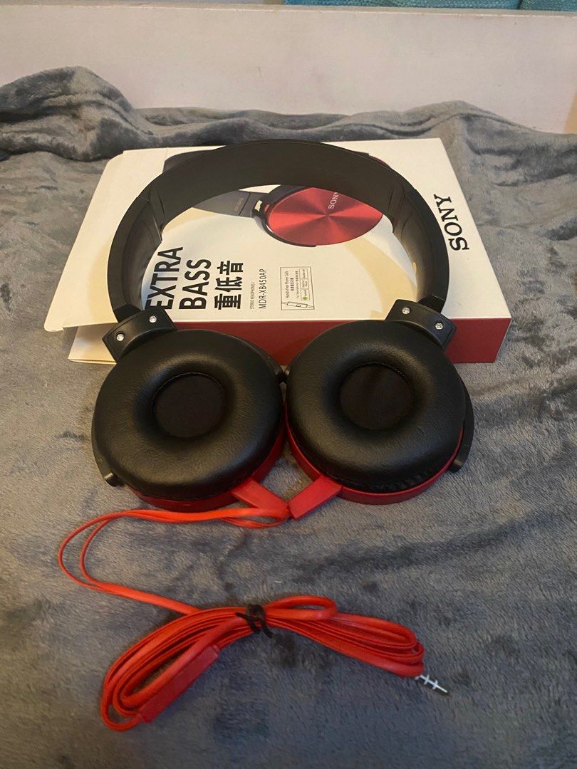 Wired Sony Headphones MDR-XB450AP (Category: Headphones & Headsets) located in Manila. Submitted by sardinebeanz (Listing ID 1389264514, Image 2). Description: Barely used and great condition rfs: have my own headphones.