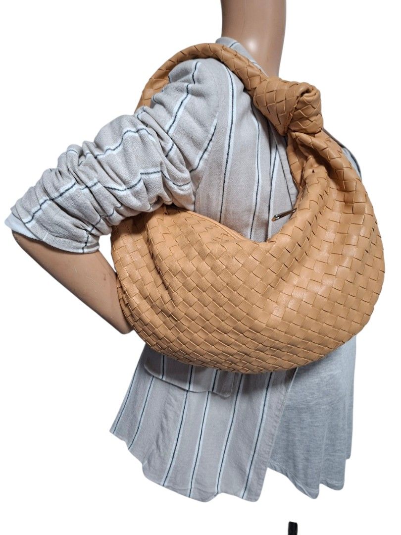 Woven Beige Bag (Category: Shoulder Bags) located in Rizal. Submitted by KCS0001 (Listing ID 1389226661, Image 2). Description: 3500 down to 2800 down to 1600 + sf Super nice quality and condition (soft buttery feels yung material) Semi Large Size Overall like new condition on the outside. minimal marks on the inside (parang may humawa po na something sa lining).