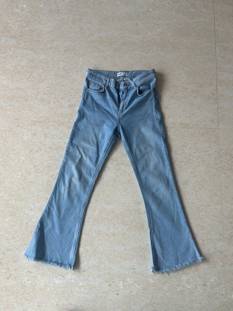 Zara denim pants (Category: Jeans) located in Manila. Submitted by chiccorner (Listing ID 1389112248, Image 3). Description: Authentic ZARA Jeans Size us 4 Dimension .
