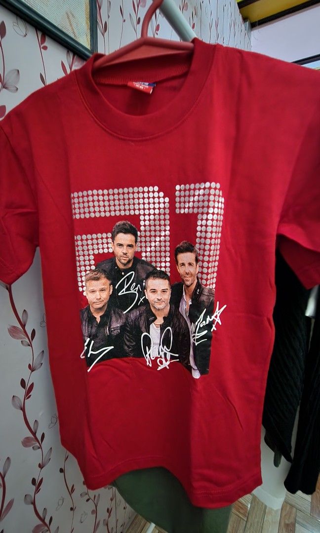 A1 20TH ANNIVERSARY TOUR SHIRT (Category: Tshirts & Polo Shirts ) located in Valenzuela. Submitted by kstarieu (Listing ID 1389477066, Image 1). Description: A1 20TH ANNIVERSARY TOUR SHIRT 📌 Brandnew (Unused) 📌 Size XS 📌 Red Can do SDD via Grab or Lalamove (Buyer will should the SFee).