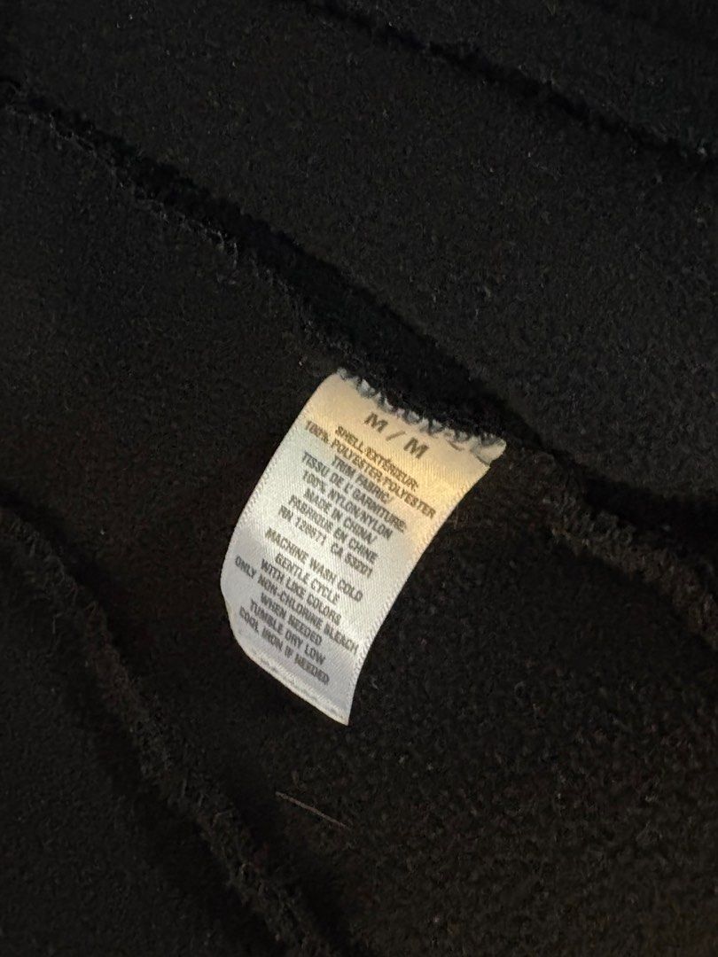 Aeropostale Black Fleece Medium Womens (Category: Coats, Jackets and Outerwear) located in San Juan City. Submitted by heyitsangel (Listing ID 1389316569, Image 3). Description: .