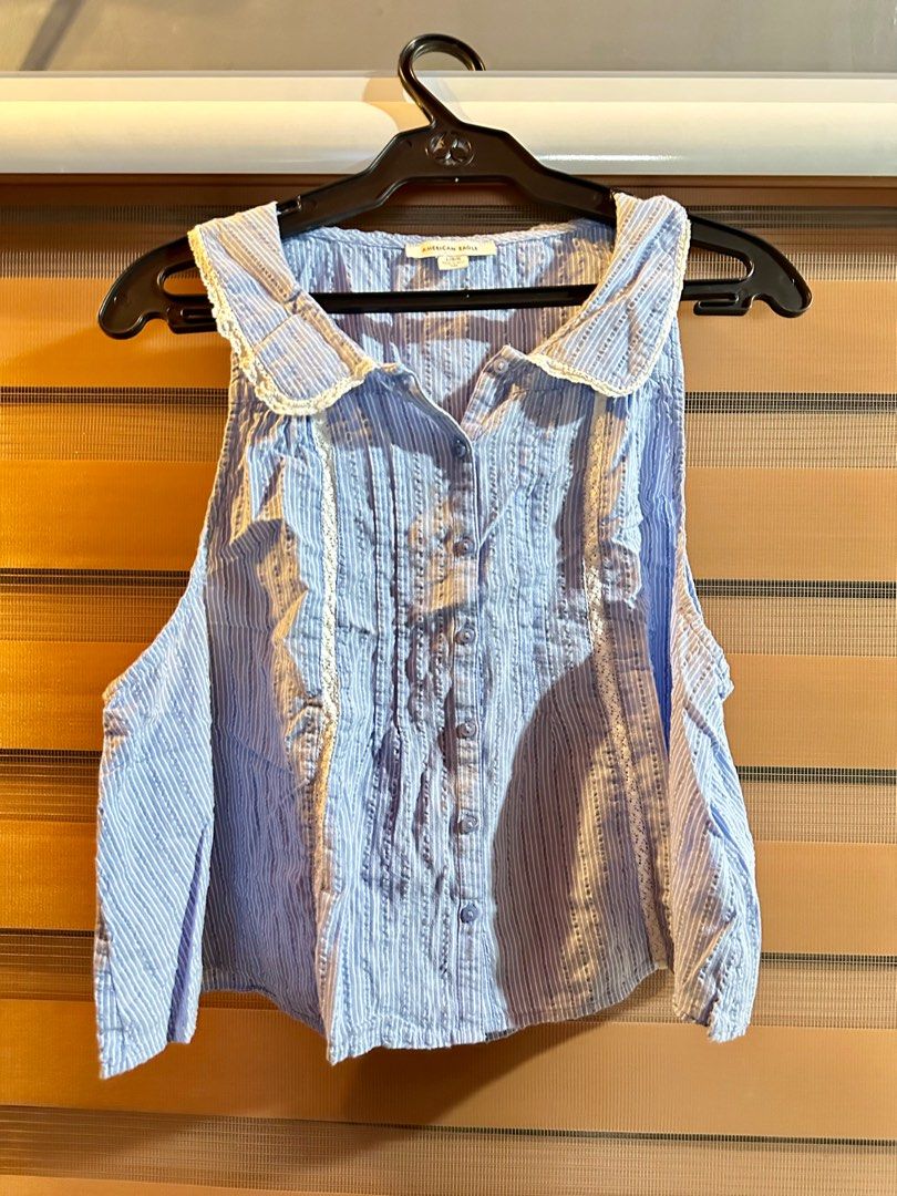American Eagle Top (Category: Sleeveless) located in Las Pinas. Submitted by juststuffthings (Listing ID 1389430527, Image 3). Description: .