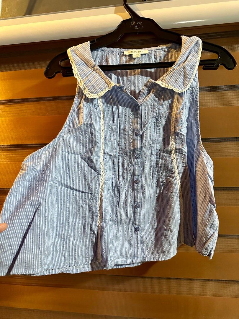 American Eagle Top (Category: Sleeveless) located in Las Pinas. Submitted by juststuffthings (Listing ID 1389430527, Image 2). Description: .