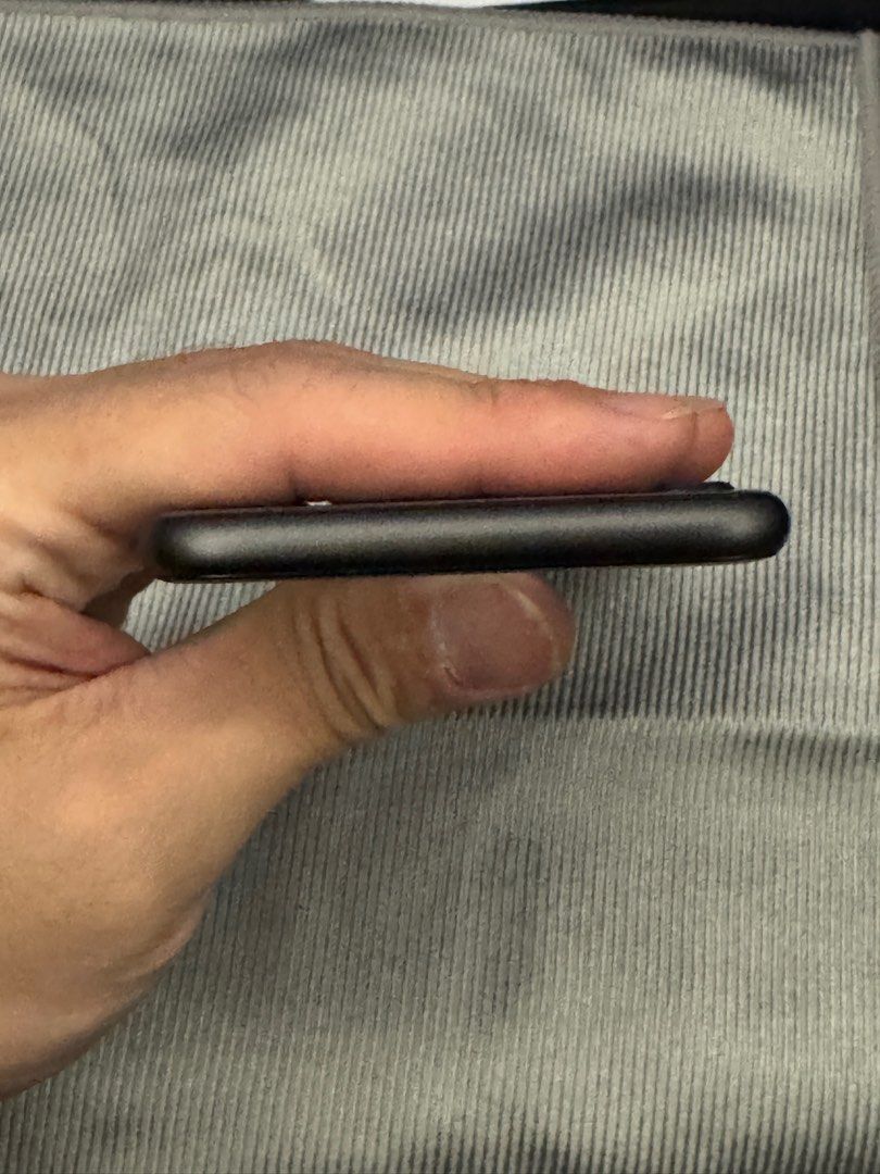 (Category: iPhone 8 Series) located in Singapore. Submitted by sean1712 (Listing ID 1389403931, Image 2). Description: Selling a used but well taken care iPhone 8 256gb black. Battery life 78% Selling as is. No protector unless requested for 5 bucks more.