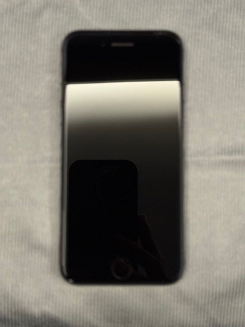 (Category: iPhone 8 Series) located in Singapore. Submitted by sean1712 (Listing ID 1389403931, Image 1). Description: Selling a used but well taken care iPhone 8 256gb black. Battery life 78% Selling as is. No protector unless requested for 5 bucks more.