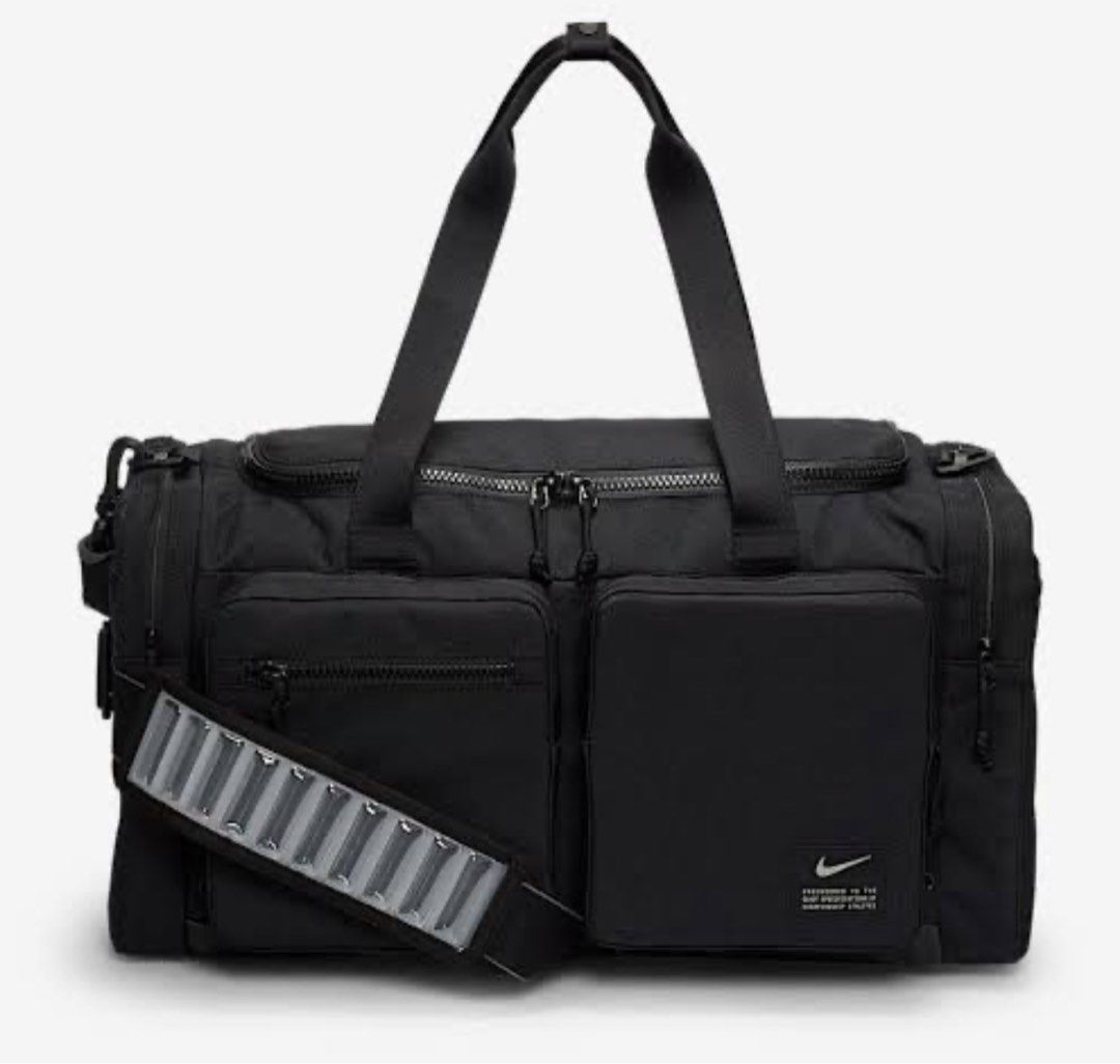 auth bnew NIKE DUFFEL GYM BAG 31L (Category: Sling Bags) located in Quezon City. Submitted by hpygoods (Listing ID 1389331619, Image 3). Description: Auth NIKE DUFFEL GYM BAG Bought in Nike PH SRP: ₱3500 - selling for only ₱2200 slightly negotiable 31 Liters Guaranteed authentic or triple your money back - Item Location: QC.