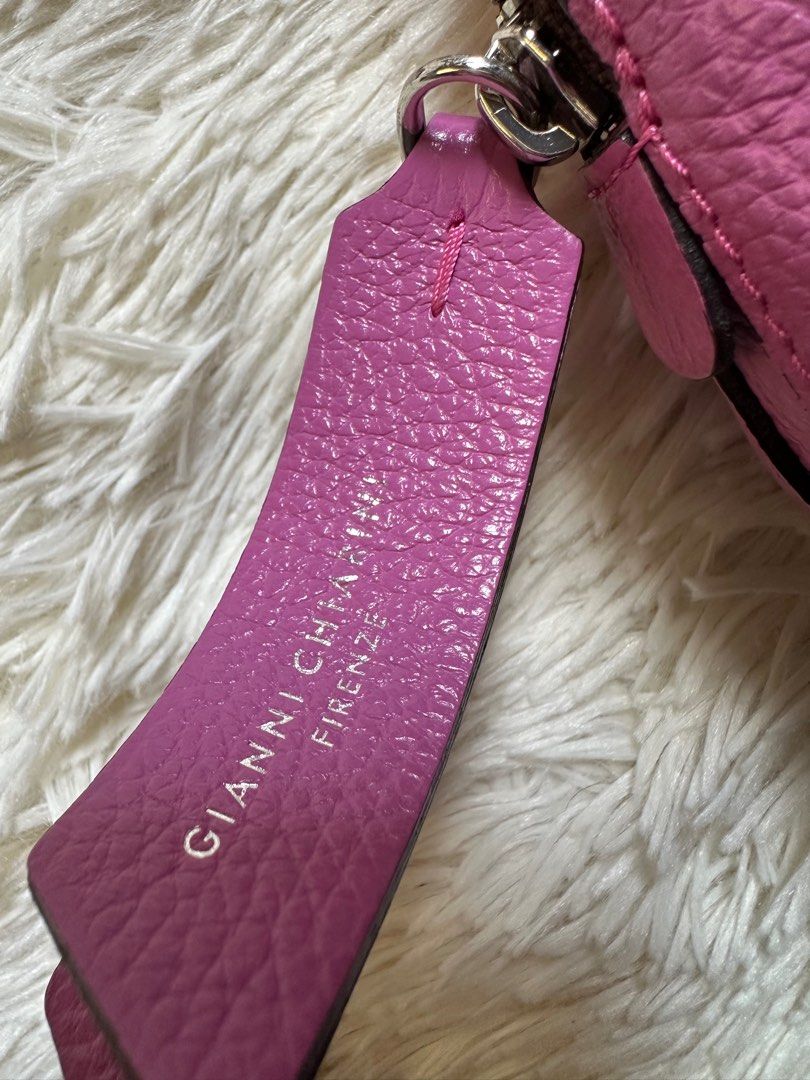 AUTHENTIC Gianni Chiarini Cross-body Bag (Category: Cross-body Bags) located in Cainta. Submitted by Micks81StorePH (Listing ID 1389343739, Image 2). Description: I bought it in Japan.🇯🇵 Super Cute bag 'to and ganda ng color. 😍 I'm open to reasonable offers. 😊.