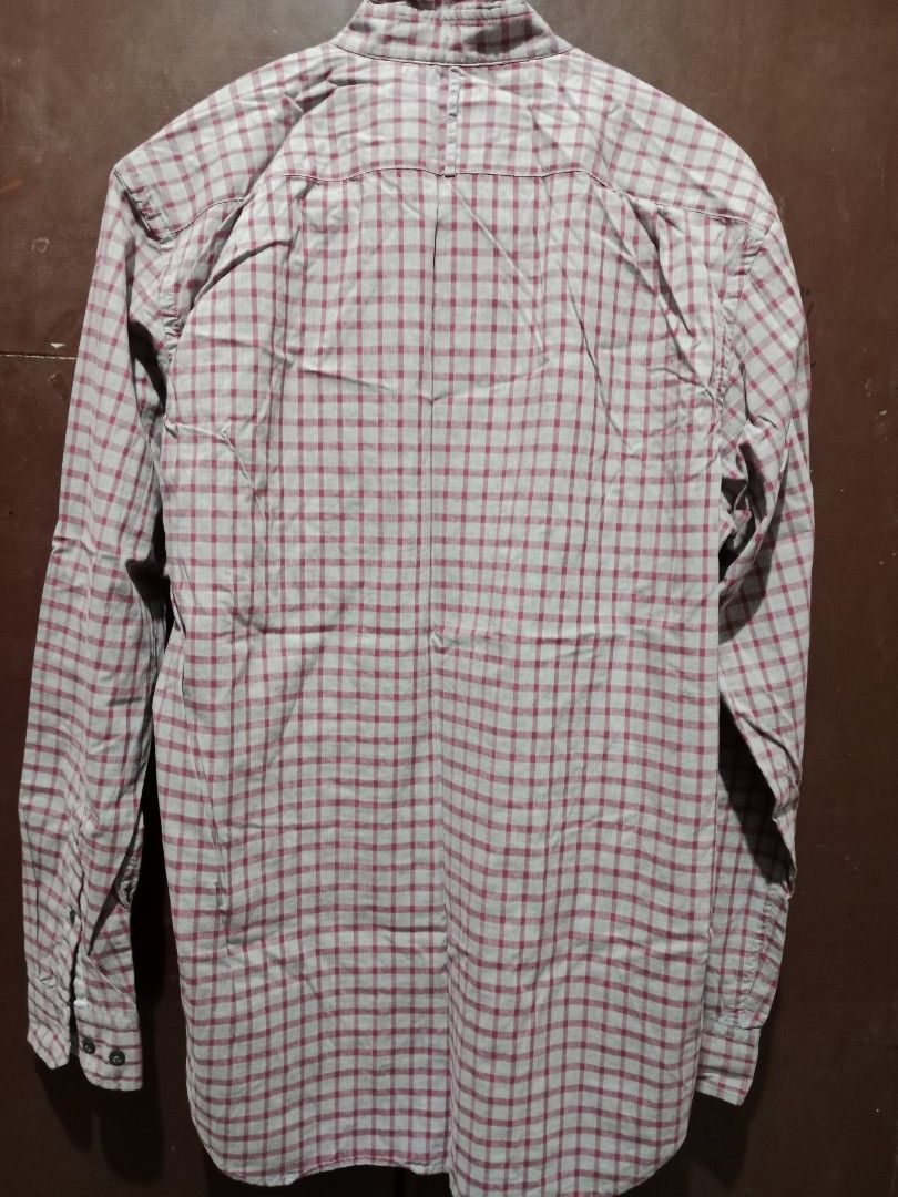 Banana Republic polo (Category: Tshirts & Polo Shirts ) located in Quezon City. Submitted by ryanchestercamacam (Listing ID 1389302057, Image 2). Description: Banana Republic Button down polo M on tag dimensions: shoulder 18 : length 29 cm.