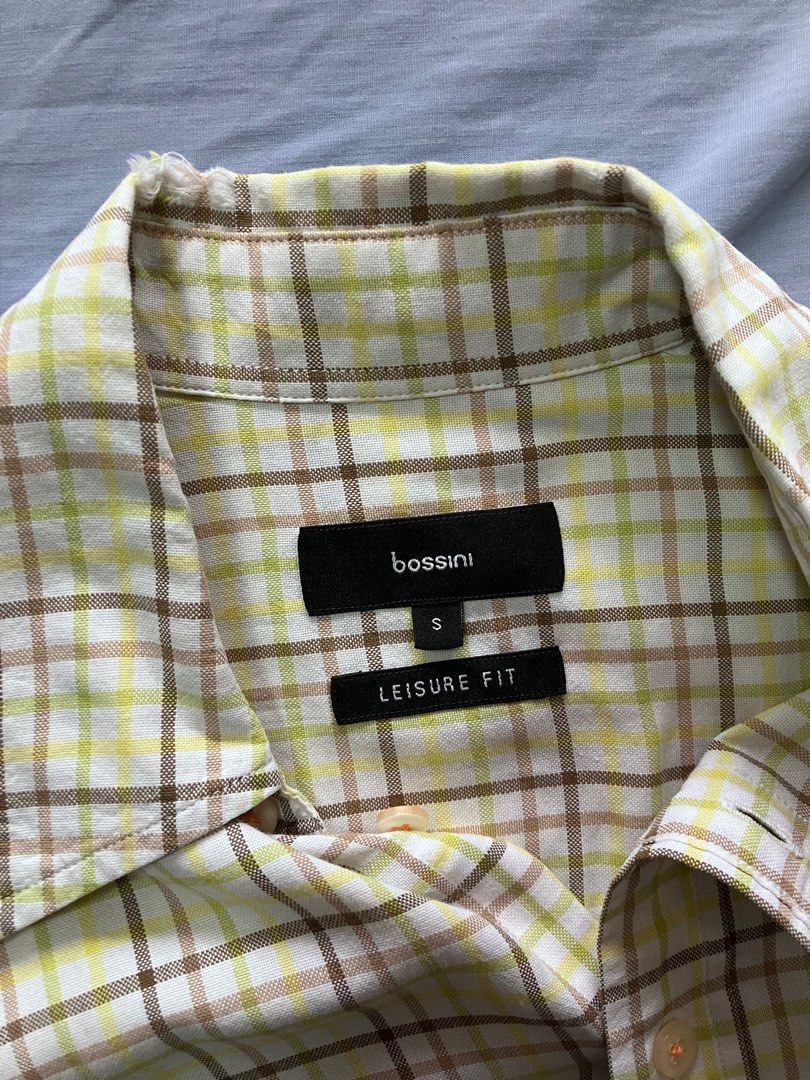 Bossini polo green and brown (Category: Tshirts & Polo Shirts ) located in Quezon City. Submitted by teesnpolos (Listing ID 1389398395, Image 3). Description: Collar has slight fraying See pictures for condition and measurements Location: qc MOD: arranged by buyer/ can be coordinated in chat MOP: bank transfer/gcash.