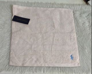 (Category: ) located in . Submitted by dalle_closet (Listing ID 1389330176, Image 1). Description: .