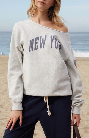 Brandy melville sweatshirt For Sale Longsleeves Carousell