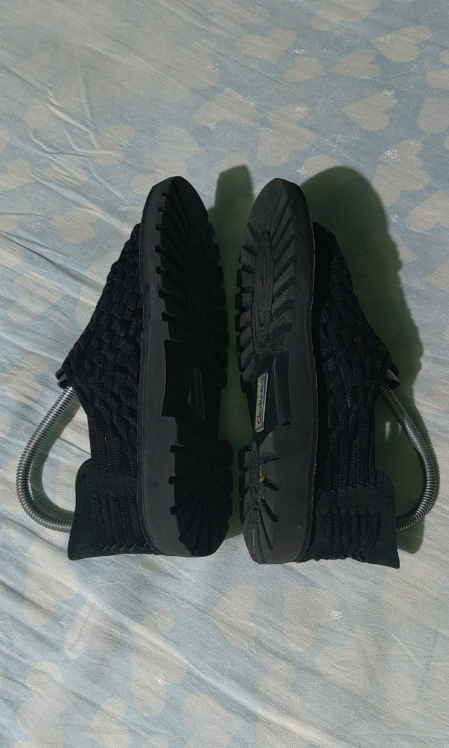 Chubasco Sandals (Category: Flats & Sandals) located in Cagayan de Oro. Submitted by james_dig (Listing ID 1389338503, Image 3). Description: size 6 excellent condition colorway - black manage expectations for item is from ukay color may vary due to lighting.