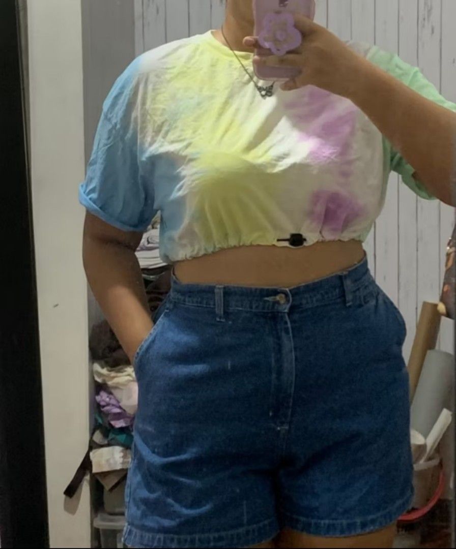 Crop Top (Category: Others Tops) located in Rizal. Submitted by rmrkshmc (Listing ID 1389444662, Image 1). Description: •last price na po yan •bust: best fit up to 38" •length: 17" •mop: gcash •loc: Mayamot, Antipolo.
