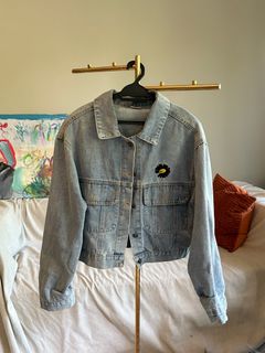 (Category: ) located in . Submitted by soonyours (Listing ID 1389392444, Image 1). Description: .