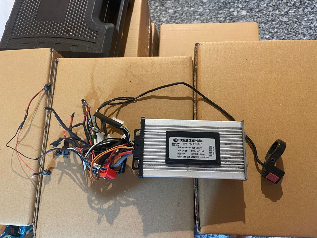 Ebike controller (Category: E-Scooters & E-Bikes) located in Singapore. Submitted by flyingjax (Listing ID 1389379834, Image 1). Description: .