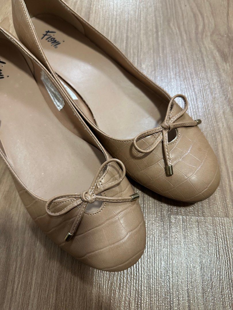Fioni Brown Office Shoes (Size 11) (Category: Heels) located in Quezon City. Submitted by clothesandstuffbyb__ (Listing ID 1389467754, Image 1). Description: .