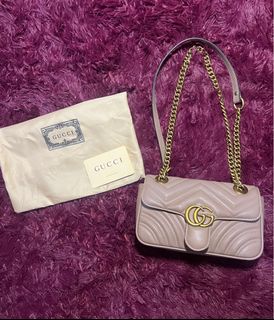 (Category: ) located in . Submitted by clairiepreloved (Listing ID 1389403489, Image 1). Description: .