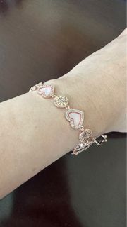 (Category: ) located in . Submitted by cctreasures (Listing ID 1389311550, Image 1). Description: .