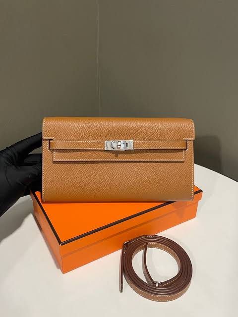 Hermes Kelly elan (Category: Luxury Bags & Wallets) located in Paranaque City. Submitted by kgmgiftedph20 (Listing ID 1389462556, Image 2). Description: .