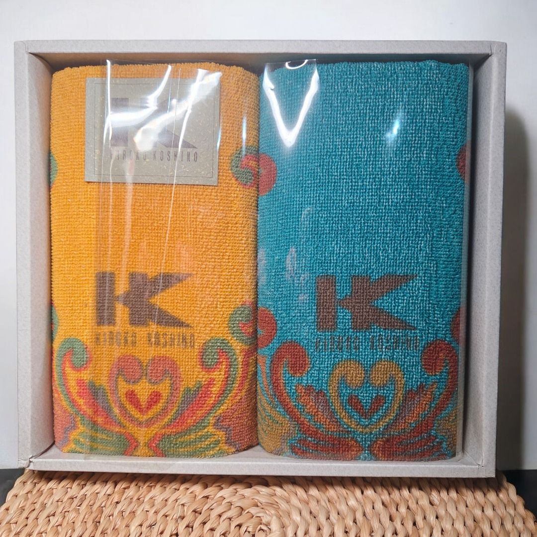 Hiroko Koshino Kitchen Towel Set (Category: Other Kitchenware & Tableware) located in Bacolod City. Submitted by poshdepot_ (Listing ID 1389484599, Image 1). Description: Hiroko Koshino Kitchen Towel Set New/unused Made in Japan .