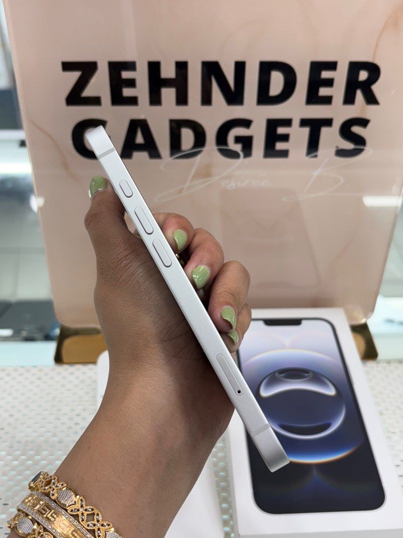 iPhone 16 e 128GB OPENLINE (UNDER WARRANTY) NTC APPROVED (Category: iPhone 16 Series) located in San Juan City. Submitted by desireebayal96 (Listing ID 1389407991, Image 3). Description: iPhone 16e (WHITE) * 3 MONTH OLD * UNDER WARRANTY UNTIL APRIL 2026 * NTC APPROVED * OPENLINE * ANY SIM * 128GB * 100% BATTERY HEALTH * 95 CYCLE COUNT * 100% SMOOTH * NO DENTS * NO SCRATCH * NO ISSUE * NO HISTORY OF REPAIR * NOT REFURBISHED * WITH BOX SAME SERIAL 