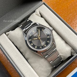 (Category: ) located in . Submitted by TheWatchAlley (Listing ID 1389416058, Image 1). Description: .
