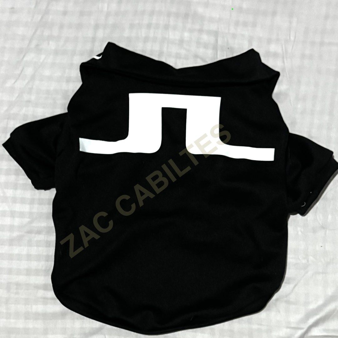 JL shirt for dog (Category: Homes & Other Pet Accessories) located in Cainta. Submitted by trufflecake (Listing ID 1389332765, Image 1). Description: JL SHIRT for pets Available in Black S-M-L-XL P600 XXL-XXXL P650 DM for orders.
