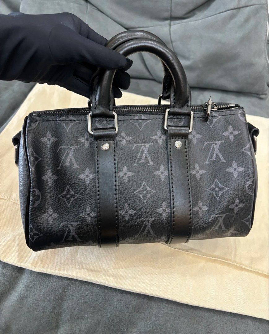 Keepall25 (Category: Bags & Wallets) located in Kuala Lumpur. Submitted by 555666jj (Listing ID 1389370489, Image 3). Description: .