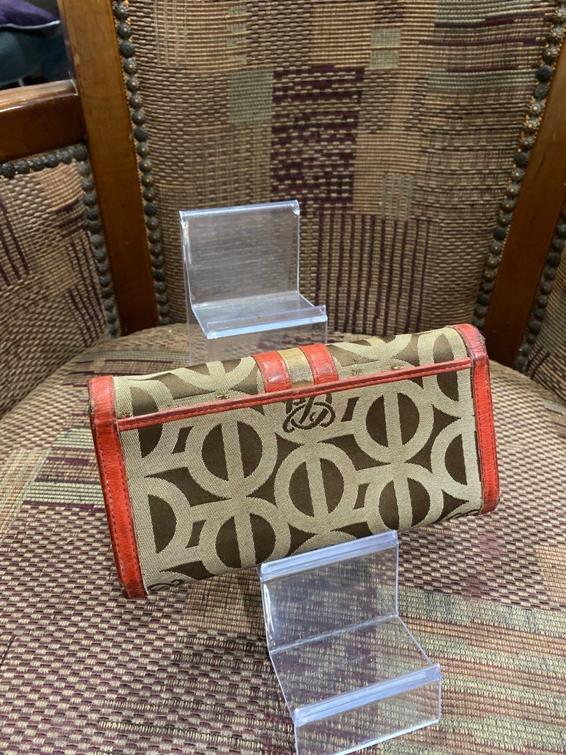 LQ Louis Quatorze Wallet (Category: Wallets & Card holders) located in Cadiz. Submitted by saveandstyleph (Listing ID 1389363245, Image 2). Description: .