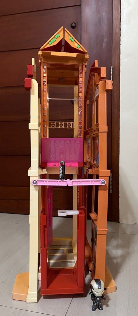 Mansion Barbie toy house and kitchen (Category: Kids Toys) located in Cabangan. Submitted by therare1 (Listing ID 1389357921, Image 3). Description: As is, playable, original.