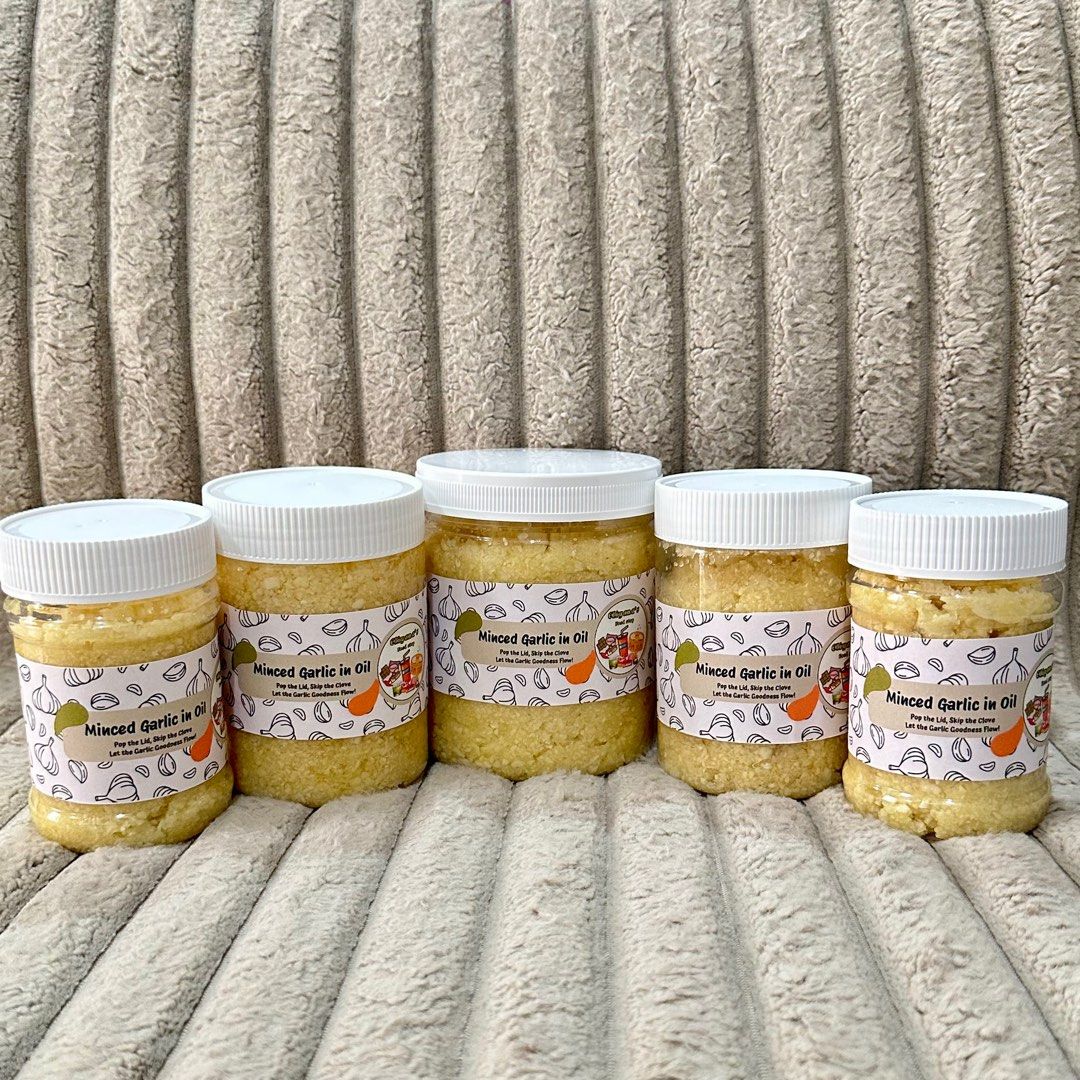 Minced Garlic in Oil (Category: Spice & Seasoning) located in Navotas City. Submitted by shopbygls (Listing ID 1389356018, Image 1). Description: .