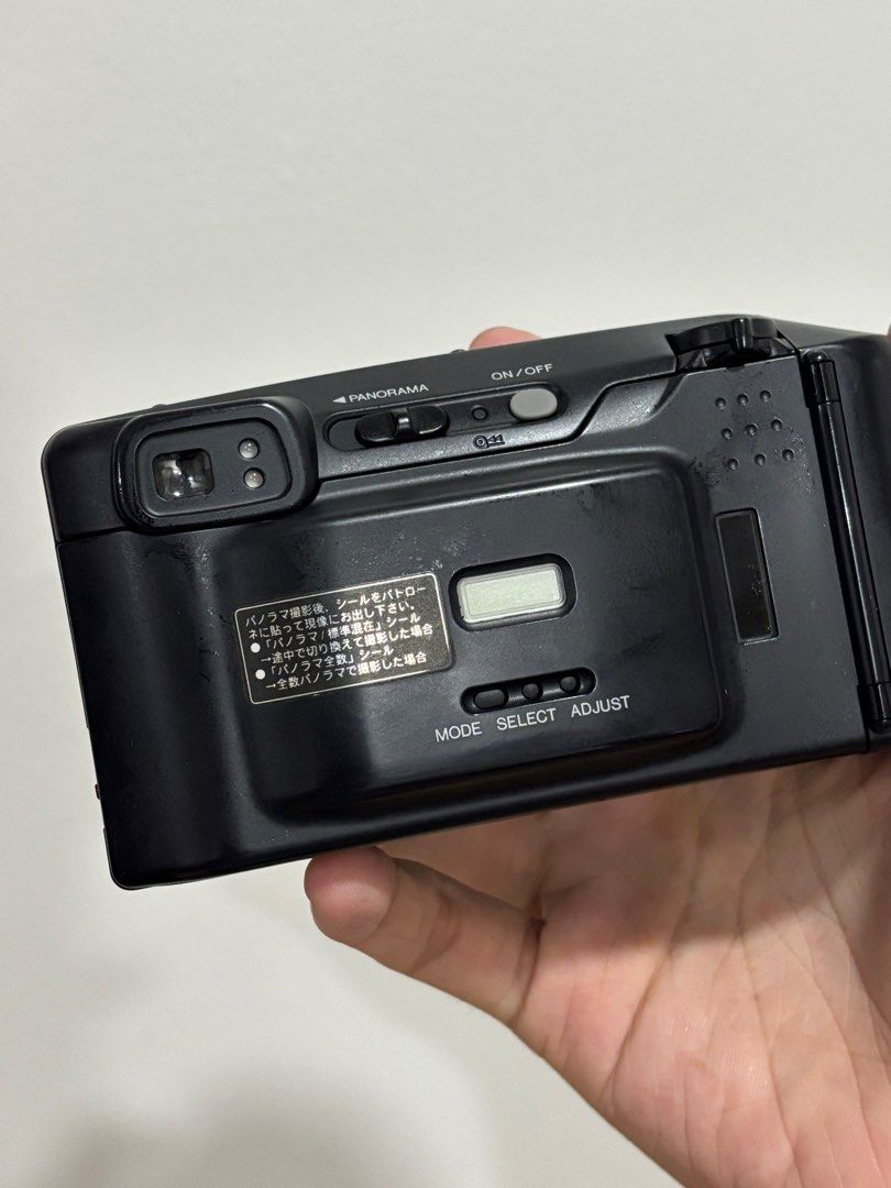 Minolta Panorama Zoom 135 (Category: Cameras) located in Pasay City. Submitted by sgpd20 (Listing ID 1389425644, Image 3). Description: Untested Minolta Zoom 135. No film roll to test the camera. Selling camera as is. Cosmetics - 8/10 Unit looks physically okay. Only tested the power of the camera. Power seems to be working. Add 200 for two original CR123A battery. RFS: Need funds for film roll for my other film camera. Negotiable. .