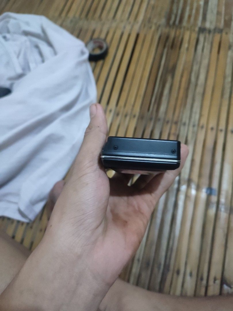 nikon coolpix l22 (Category: Cameras) located in Manila. Submitted by gigipieen (Listing ID 1389484760, Image 3). Description: NIKON COOLPIX L22 4,000 FEATURES: 12.10 Mega Pixel 3.6x Zoom-NIKKOR glass lens. 3.0-inch TFT LCD monitor. CCD Sensor INCLUSION: Unit Battery (double A) Charger SD CARD digicam pouch ISSUE: battery door needs tape, yun lang. 8/10 cosmetics can do vc lalamove and jnt meetup here sa sm dasma.