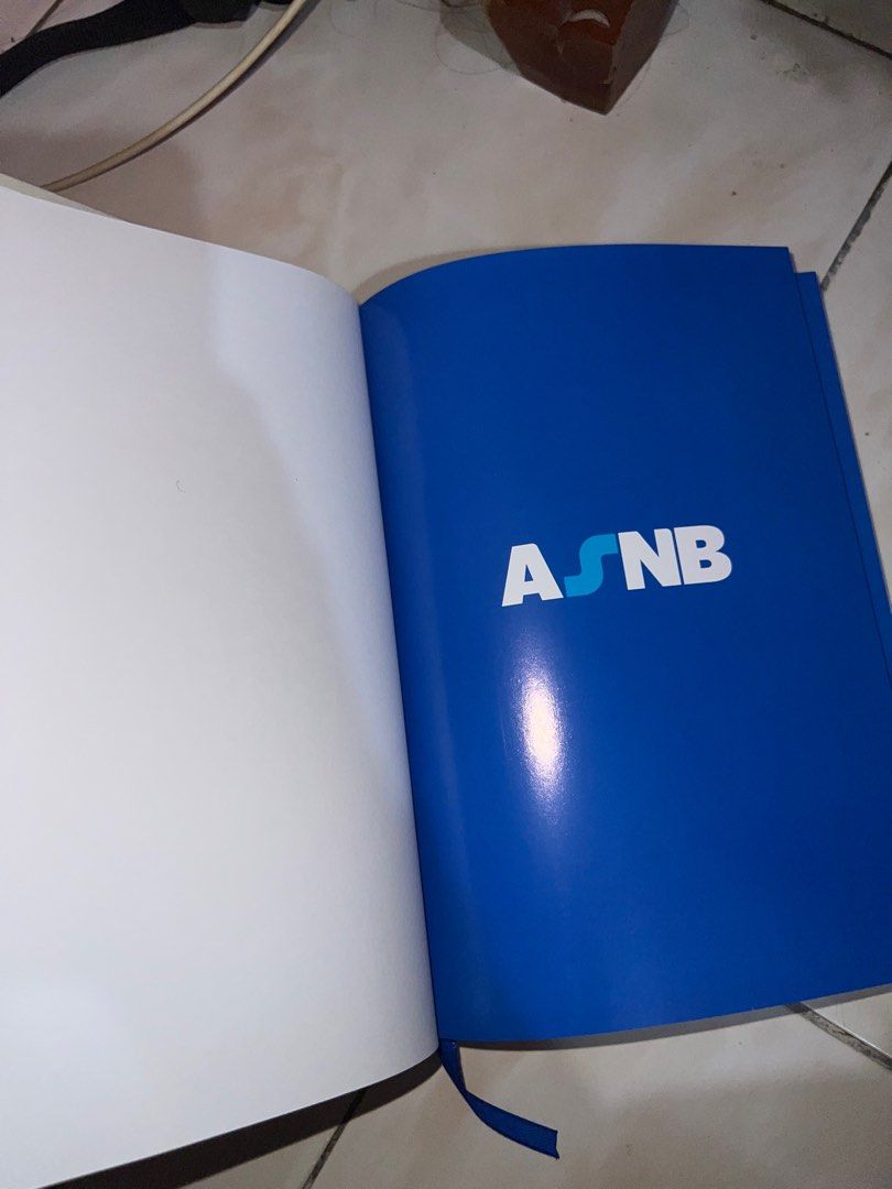 note book (Category: Stationery & School Supplies) located in Kuantan. Submitted by mungeeee (Listing ID 1389449044, Image 2). Description: never use.