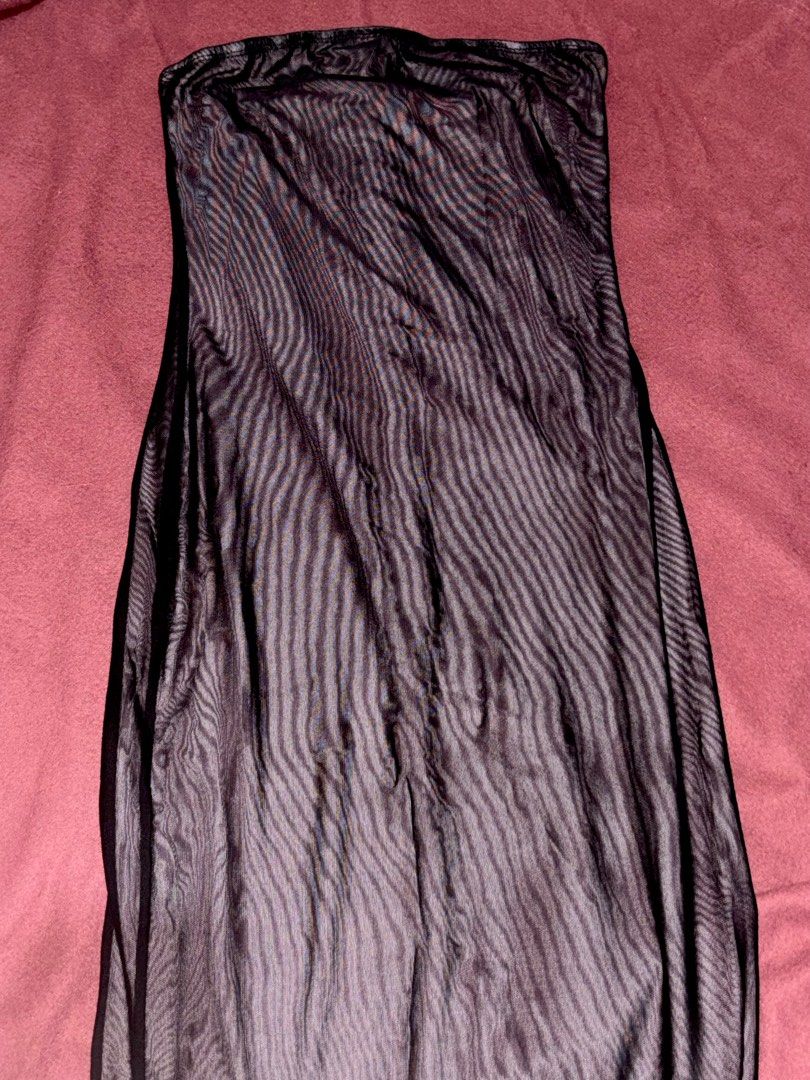 SHEIN Dress (Category: Dresses) located in Bacoor. Submitted by fmax19 (Listing ID 1389439140, Image 1). Description: .