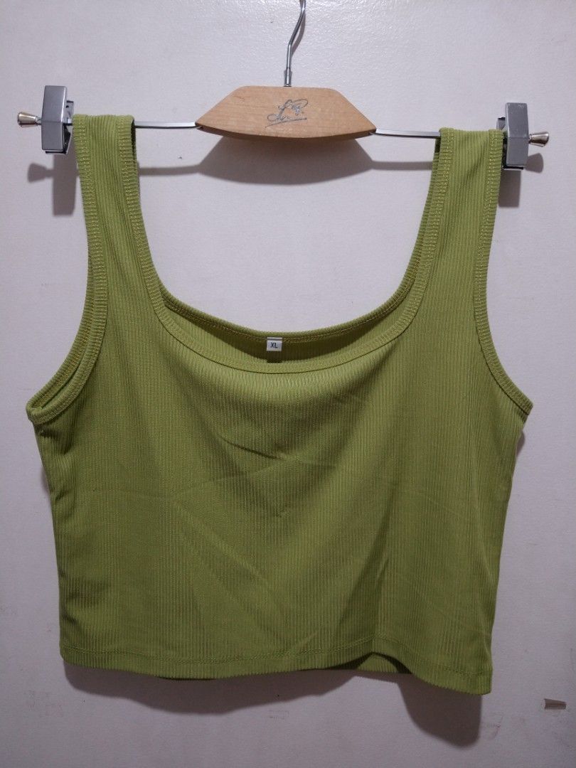 Sleeveless Crop Top (Category: Sleeveless) located in Rizal. Submitted by rmrkshmc (Listing ID 1389445869, Image 1). Description: •last price na po yan •rarely used •bust: 16-20" laid flat •length: 17" •bought from plumpinay in tktk •size XL on tag •mop: gcash •loc: Mayamot, Antipolo.