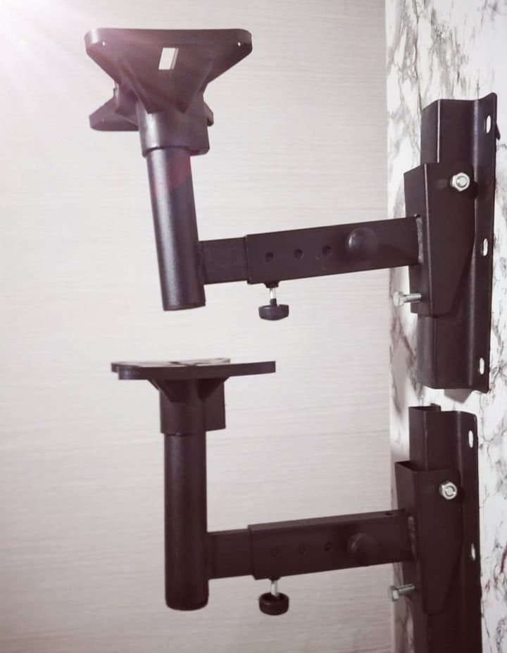 Speaker wall mount bracket (Category: Soundbars, Speakers & Amplifiers) located in Quezon City. Submitted by newwhale.f1c027 (Listing ID 1389416671, Image 1). Description: P700 pares speaker wall mount bracket heavy duty Brandnew pick up Lagro fairview Q.C. or via delivery lalamove rider po. Delivery fee sagot po ni buyer.. Pwed din kayo ang mag book ng rider. Fb page #BSAonlinestore .