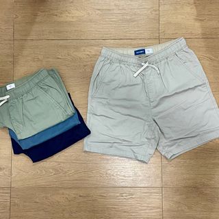 (Category: ) located in . Submitted by 3MCloset (Listing ID 1389317047, Image 1). Description: .