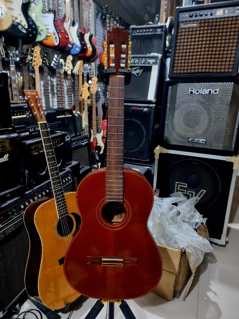 Tarrega no1 classical guitar Made in japan (Category: Musical Instruments) located in Binan City. Submitted by jamrock.music (Listing ID 1389457875, Image 1). Description: vintage classical guitar Made in japan solid top rose wood back and side.