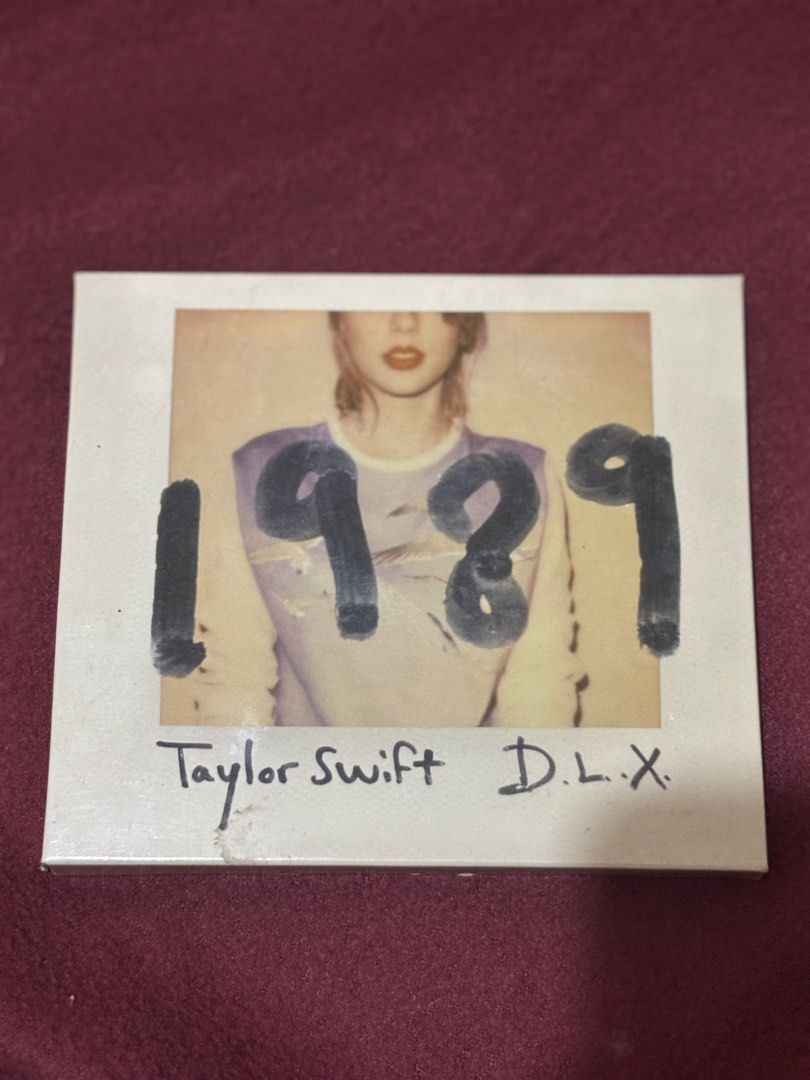 Taylor Swift 1989 Deluxe (Category: CDs & DVDs) located in Bacoor. Submitted by fmax19 (Listing ID 1389386478, Image 1). Description: No photos included, been with me for years already. Just for collection..
