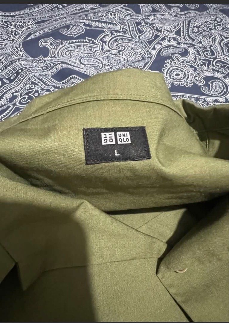 Uniqlo Open Collar Polo Shirt (Category: Tshirts & Polo Shirts ) located in Makati City. Submitted by gcmdna (Listing ID 1383402907, Image 2). Description: UNIQLO Open Collar Short Sleeve Shirt Color: Olive Size: Large Can do lalamove or Grab. Buyer will shoulder SF. Meetups: Makati or BGC Area.