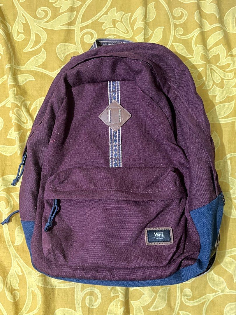 Vans burgundy backpack (Category: Backpacks) located in Muntinlupa City. Submitted by krishashane (Listing ID 1389383092, Image 1). Description: Vans burgundy backpack Soft Wool material (very nice for school, work) It has a laptop compartment at the back Legit .