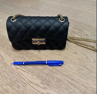 （分類：）位於 。 由 maggiemong 提交（商品編號 1389616259，圖片 1）。簡介： 。
