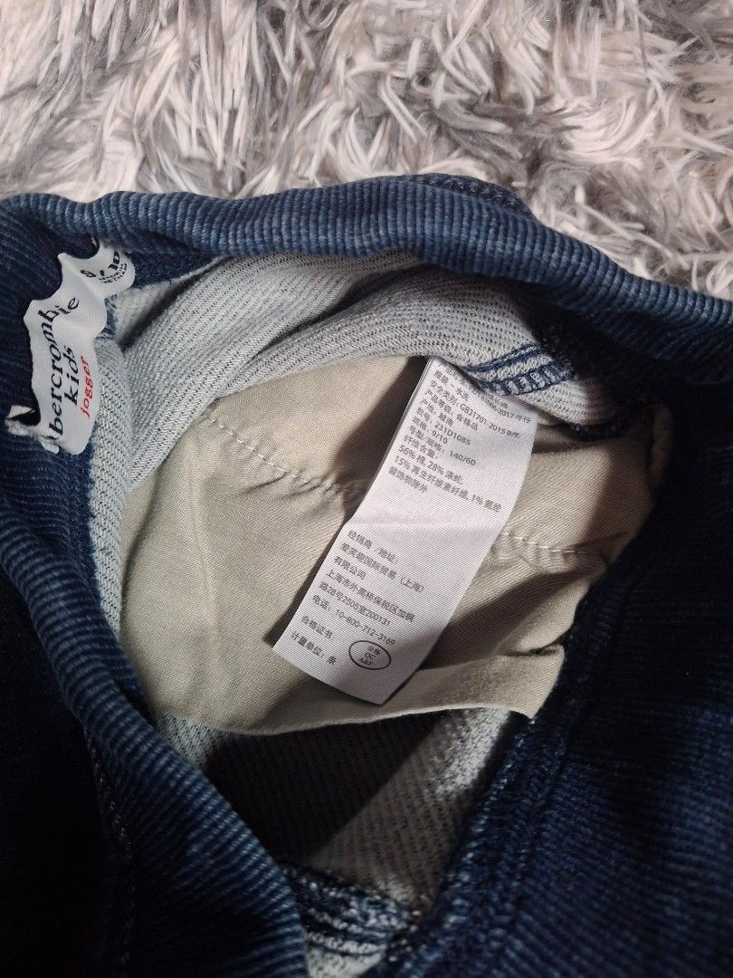 ABERCROMBIE KIDS JOGGER (Category: Babies & Kids Fashion) located in Bulacan. Submitted by stacksonracks_ph (Listing ID 1389548245, Image 3). Description: Color: Soft Denim Jogger Made in Vietnam Length: 32 inches Waist: 12 inches.