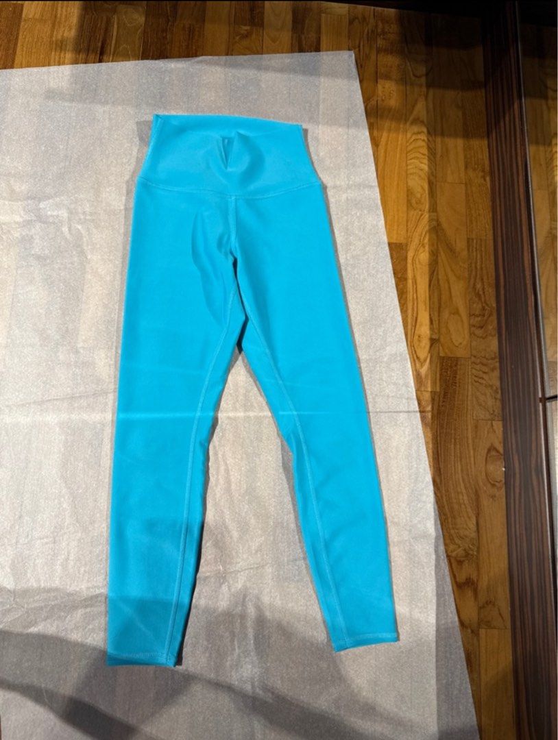 Alo Yoga Airlift 7/8 Leggings - XS- blue (Category: Activewear) located in Singapore. Submitted by bunnygirl1117 (Listing ID 1389524455, Image 2). Description: Price is fixed / do not bargain Payment pay now/ paylah I prefer to mail and Free postage is provided / if self pick up pls pick from Hume Ave - Alo Yoga leggings - Bright blue, size XS - High-waisted - Excellent condition - Made in Vietnam - Comfortable and flattering fit - Great for yoga