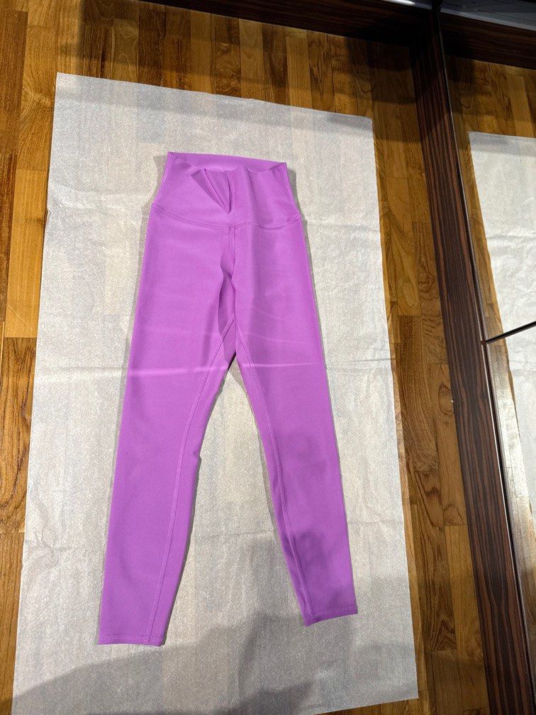 Alo Yoga Airlift 7/8 Leggings - XS , color Electric violet (Category: Activewear) located in Singapore. Submitted by bunnygirl1117 (Listing ID 1389525142, Image 2). Description: Price is fixed / do not bargain Payment pay now/ paylah I prefer to mail and Free postage is provided / if self pick up pls pick from Hume Ave - Alo Yoga leggings in excellent condition - Beautiful lavender color - Made from comfortable, high-quality material - Size: XS -