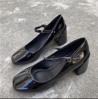 (Category: ) located in . Submitted by chlorinn (Listing ID 1389619554, Image 1). Description: .