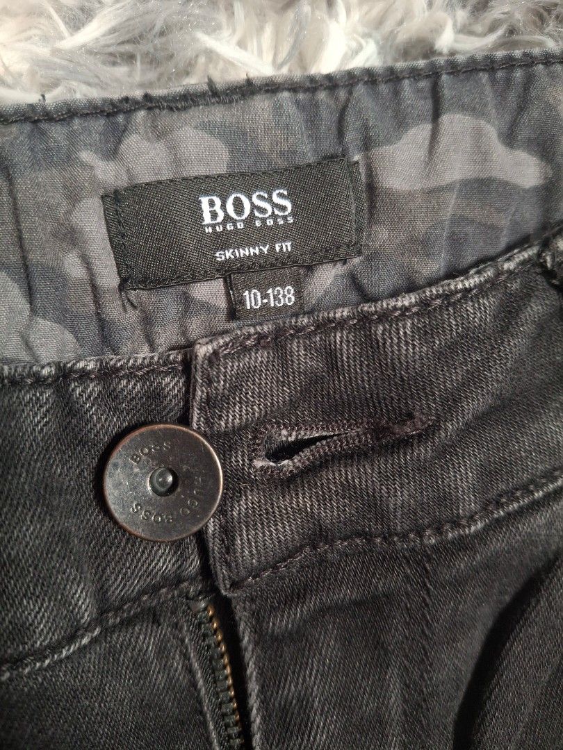 BOSS KIDS (Category: Babies & Kids Fashion) located in Bulacan. Submitted by stacksonracks_ph (Listing ID 1389528714, Image 2). Description: Color: Black Made in Indonesia Adjustable Length: 33 inches Waist: 12.5 inches.